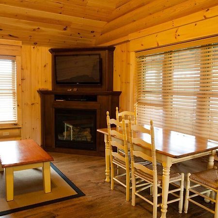 Lake Parlin Lodge & Cabins West Forks Exteriör bild