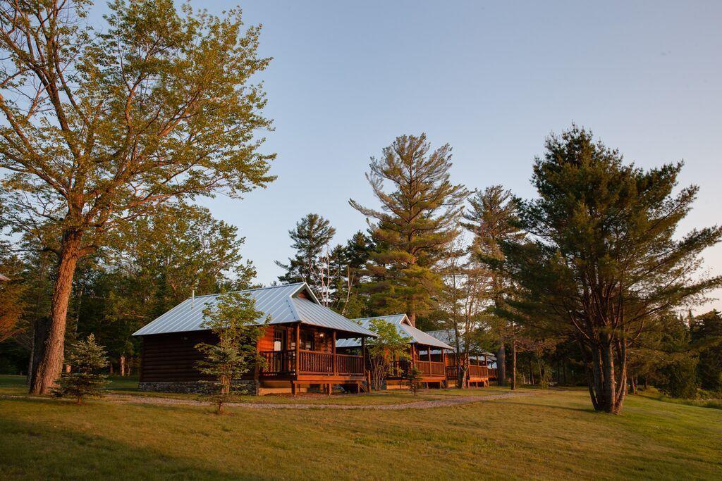 Lake Parlin Lodge & Cabins West Forks Exteriör bild