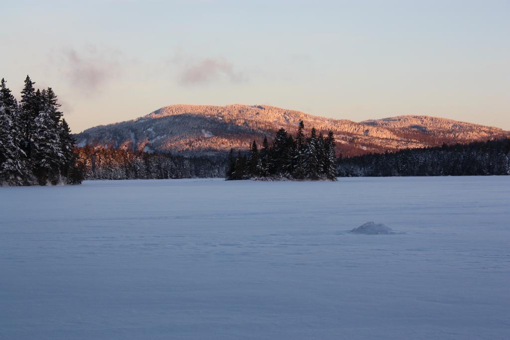 Lake Parlin Lodge & Cabins West Forks Exteriör bild