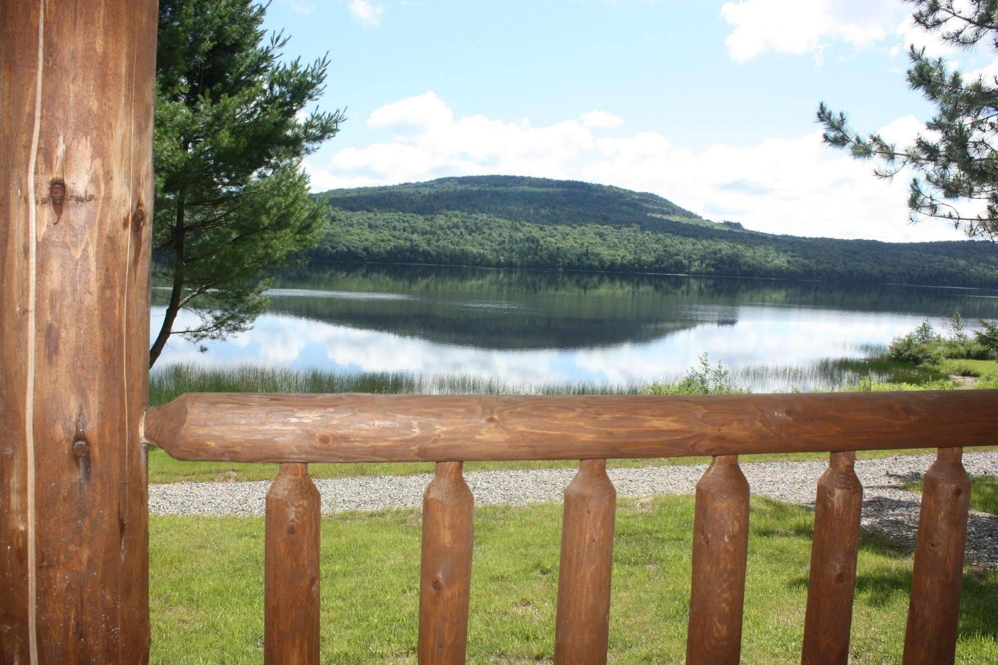 Lake Parlin Lodge & Cabins West Forks Exteriör bild